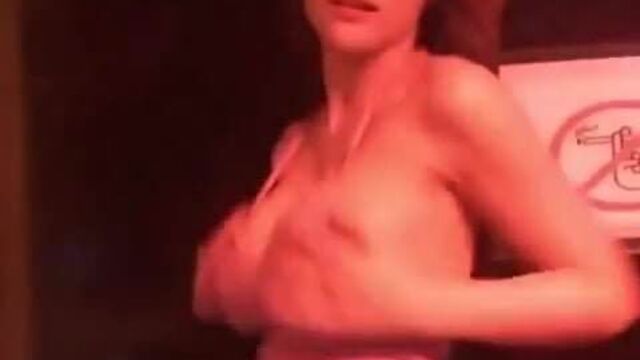 DJ Katty Butterfly - сучка с большими сиськами 6