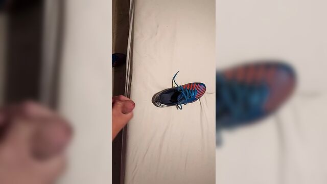 Игра с моими новыми футбольными бутонами Adidas Predator