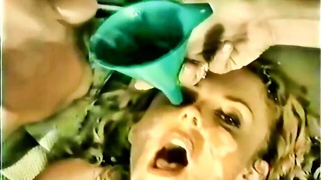 Отличный камшот Peter 20