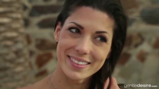 Худенькая испанская пума Alexa Tomas