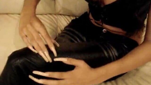 Clips4sale com щелкают ногтями по ногтям