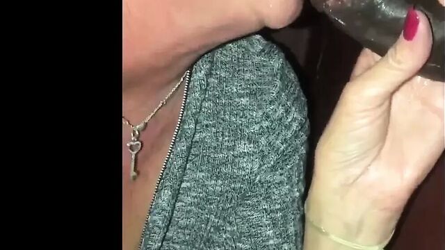 Я была на глорихоле, пятничная ночь в Роли, округ Колумбия, вкусняшка