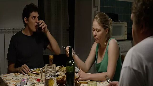 Пребывание в вертикальном положении (2016) - секс-сцена с Индией и волосами