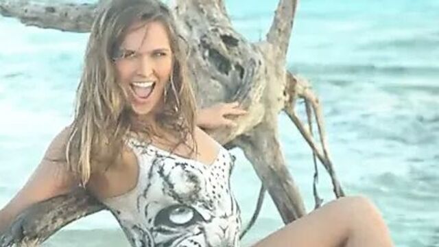 Бодиарт Ronda Rousey за кулисами