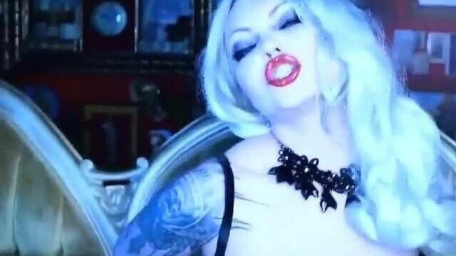 Femdom Empire, музыкальное видео