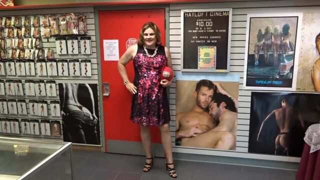 Добро пожаловать в книжный магазин для взрослых