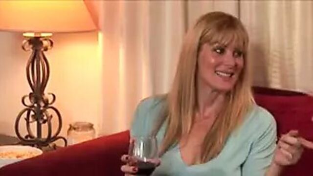 Nina Hartley принимает вызов