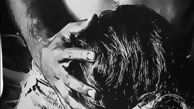 Звучит только - звучит минет, сосет член у Eves Garden