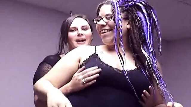 Пухлая милфа-домохозяйка в любительском видео - домашнее видео