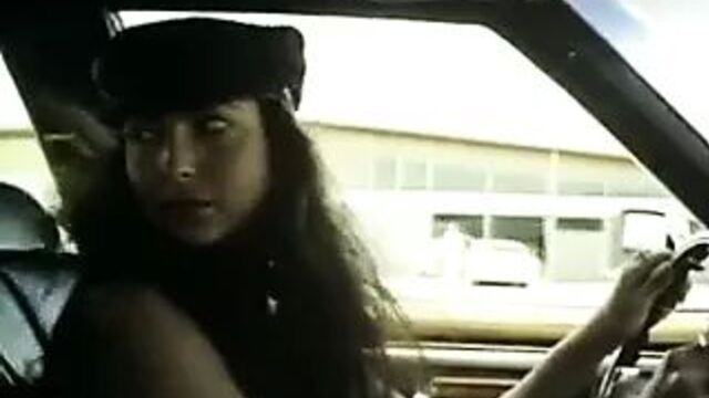 Тетушка трахает страпоном 06theclassicporn.com