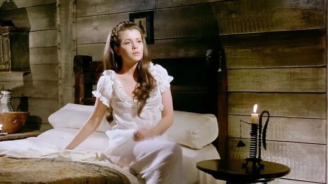 Madeleine и Mary Collinson. Maggie Wright - Близнецы зла