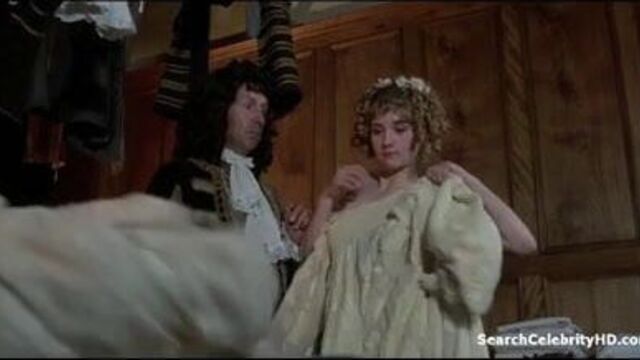 Louise English и Elaine Ashley - злая дама