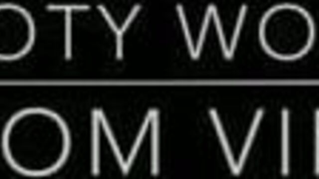 Красотка с виноградной лозой