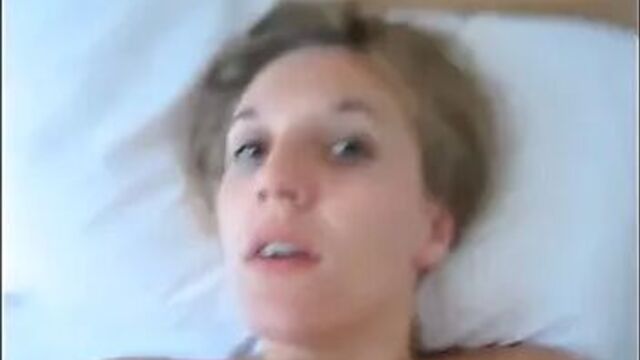 Эскортница принимает член в задницу