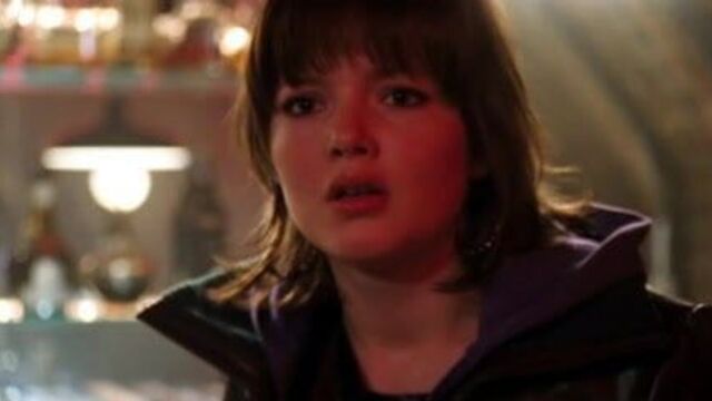 Холлидэй грейнджер, Zoe Tapper - Demon s1e04