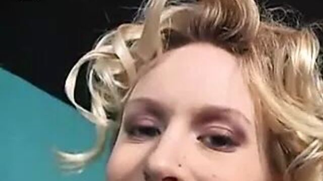 Порнозвезды говорят грязно. абсолютно отвратительная