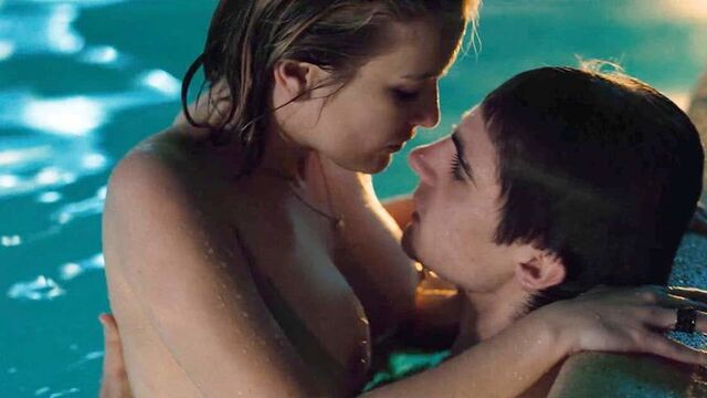 Camille Razat обнаженная сцена секса на scandalplanet.com