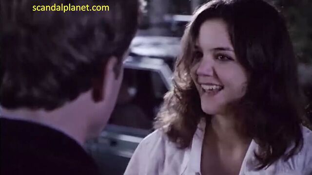 Обнаженные сиськи Katie Holmes в фильме подарка