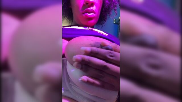 Черные сисечки