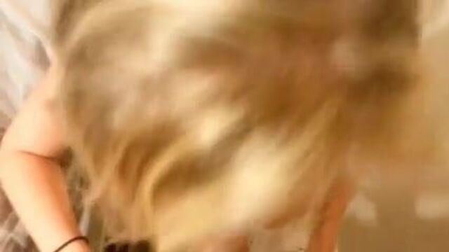 Месть бывшей подруги глотает сперму и получает камшот на лицо