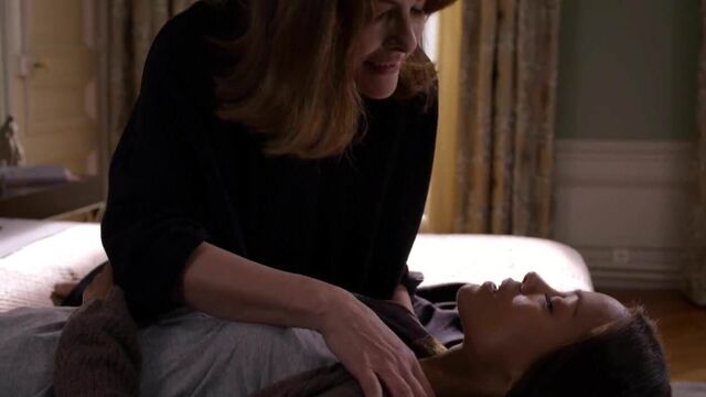 Zoe Saldana и букет Carole - '' Baby Rosemary ''