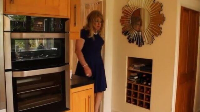 Синее свинг-платье Fit и Flare