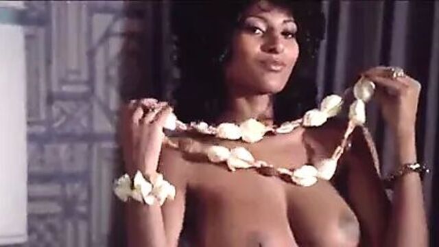 PAM Grier, кофейник, подборка (короткое)
