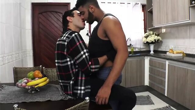 ООН Maricon Muy Joto Бесандо Су Мачо