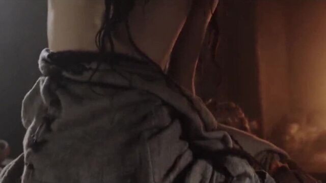 Твинни Lee Lee Moore, в железных нарядах