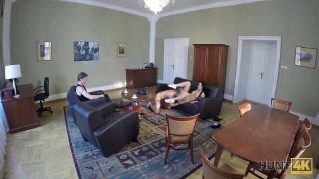 Hunt4k. брюнетка-студентка нуждается в деньгах за кольцо и удовлетворяет