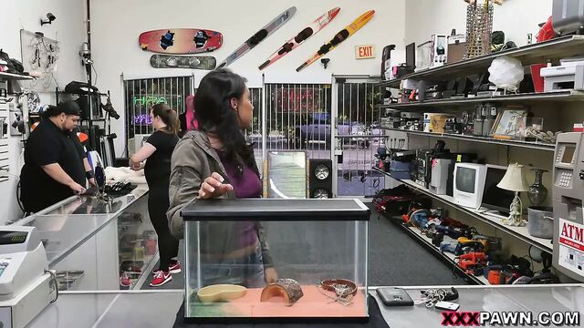 Пешка для бородатого дракона для белой анаконды - ХХХ пешка