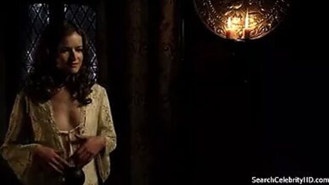 Joanne King и Tamzin Merchan - Тюдоры s04e03