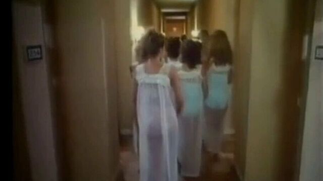 Парусник в отеле (1988)