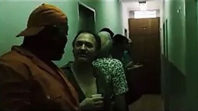 Ей нужно молоко!