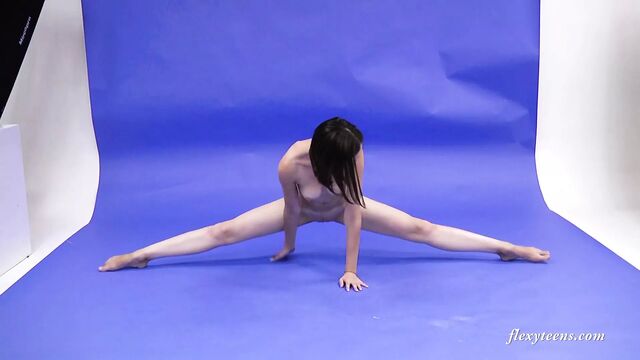 Вверх ногами спред и акробатика от Galina Markova