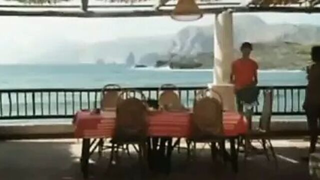 Lilli Carati и Ilona Staller - глубокая кожа