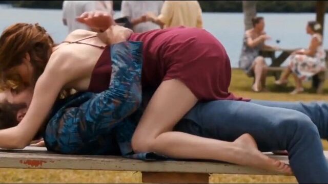 Ступни и подошвы Анны Kendrick! (Удивительно!)