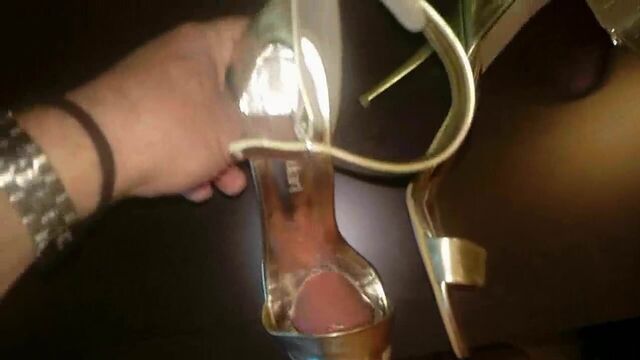 Размер 40, золотые босоножки на высоком каблуке с лодыжкой трахнули и кончили