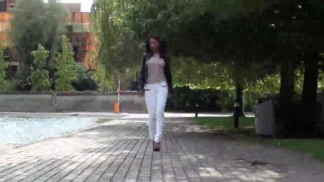 Самые высокие каблуки Julie Skyhigh