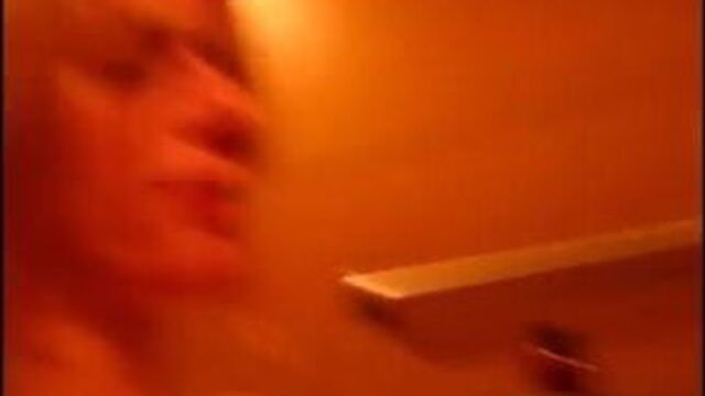 Секс с Jenny в горячей ванне