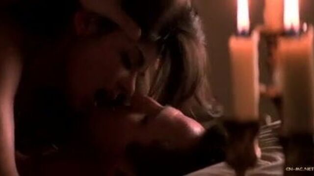 Laura San Giacomo - под подозрением