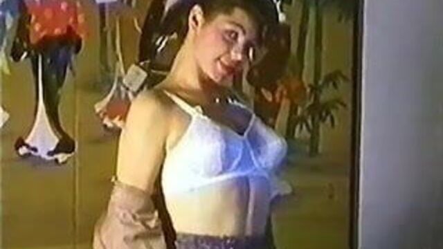 Не могу сделать тебя моей - винтажный стриптиз, музыкальное видео