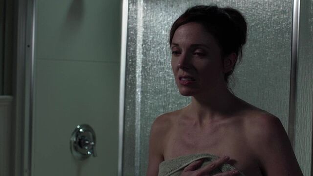 Claire Bronson - Banshee, s1e07