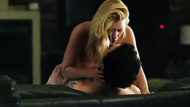 Claire Danes трахается на родине