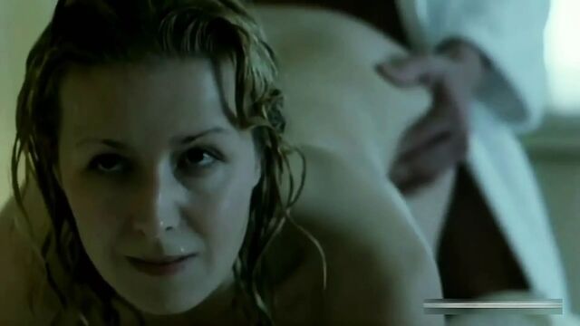 Использую мою жену перед горничной