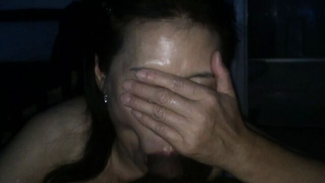 Целующийся эксперт 1