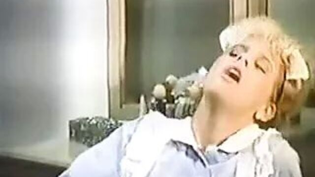 Винтаж, Ginger Lynn и Bunny Bleu лижут киску