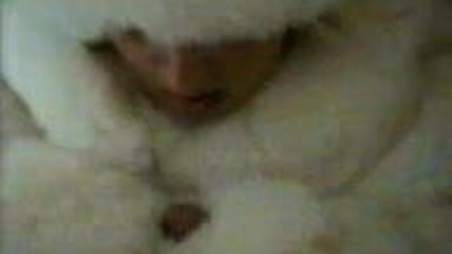 Furry Girl - дрочит своему мужчине шубу и варежки