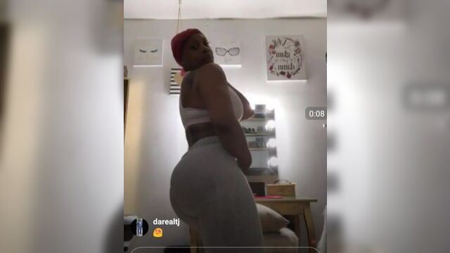 Londonmonroe - толщина