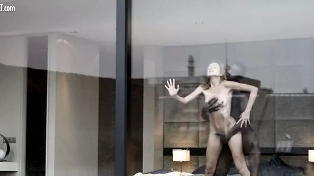 Stefania Rocca обнаженная от захватчиков